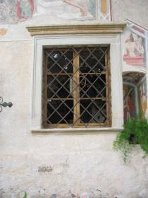 sandsteinfenster-restauriert-finestra-arenaria-restauro-950